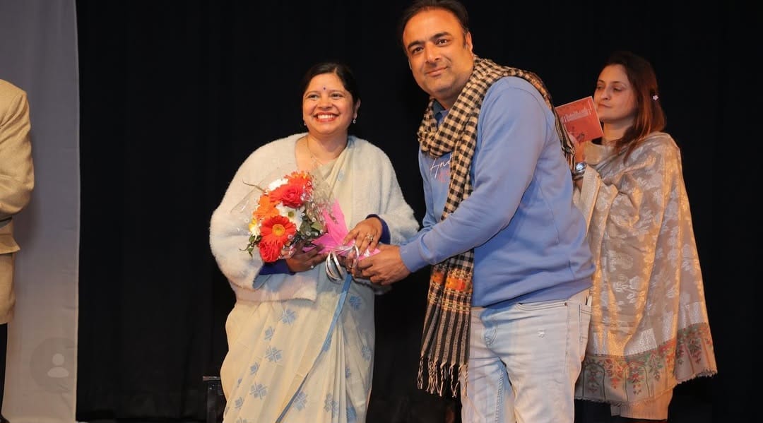 On Stage · Felicitation